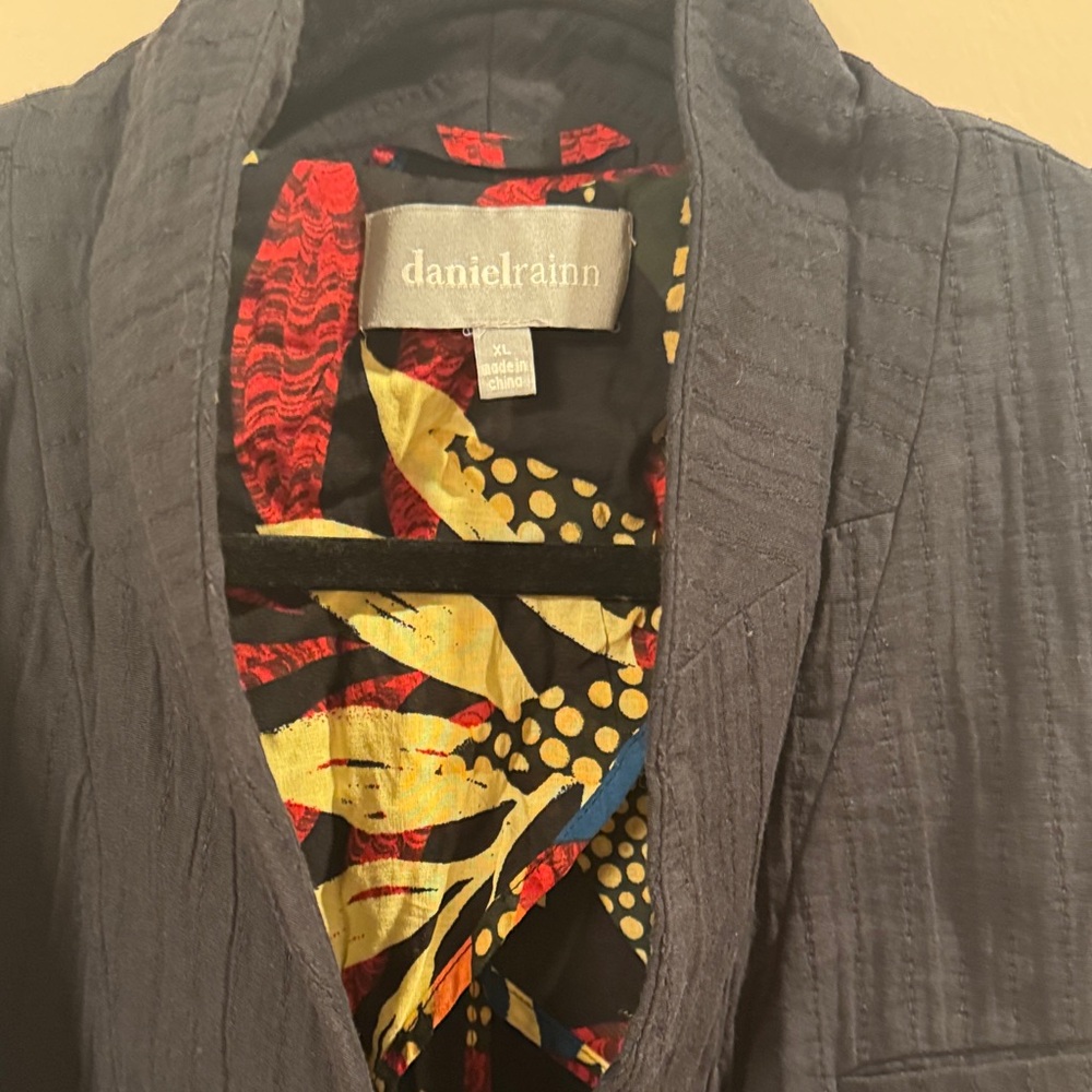Daniel Rainn Black Women's Blazer with Patterned Lining - Picture 2 of 9